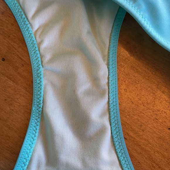 Victoria's Secret THE KNOCKOUT Bikini Sm-Med - Picture 8 of 9